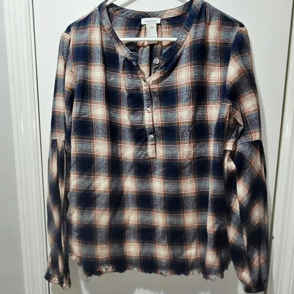Sundance Dreamers Plaid Henley Top Medium flannel shirt - Picture 1 of 4